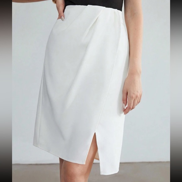 Premium Asymmetrical lace detail White knee length midi skirt - Picture 2 of 6